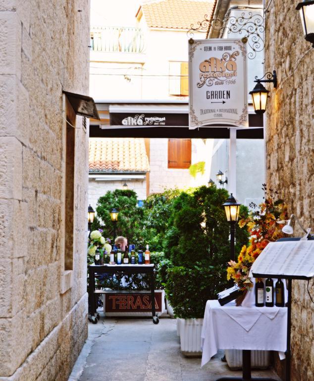 Dimora Picco Bello Trogir Extérieur photo